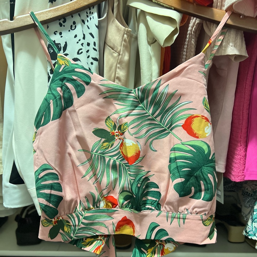 NEW Pink Summer V-Neck Tie Back Cropped Tank Top XS - Picture 1 of 8